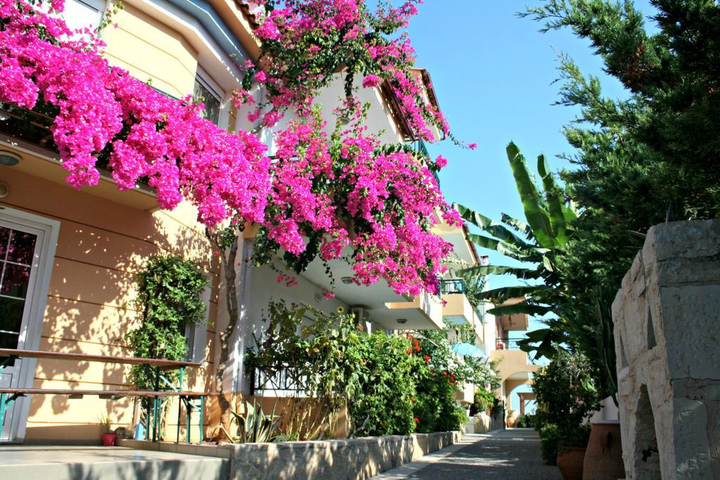 Minoica Beach Apartments Amoudara  Exterior photo